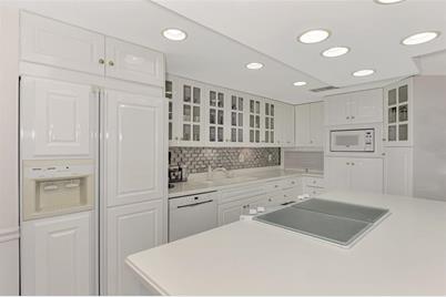 4900 Ocean Boulevard #501, Sarasota, FL 34242 - Photo 13