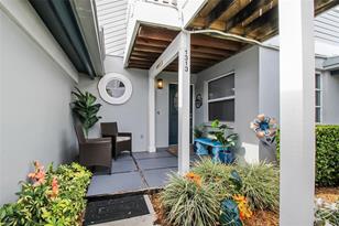 1313 Siesta Bayside Dr, Sarasota, FL 34242 - Photo 3