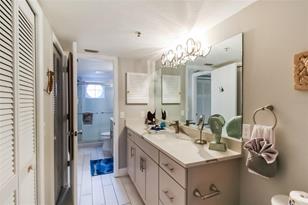 1313 Siesta Bayside Dr, Sarasota, FL 34242 - Photo 19