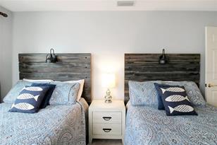 1373 Siesta Bayside Dr, Sarasota, FL 34242 - Photo 31