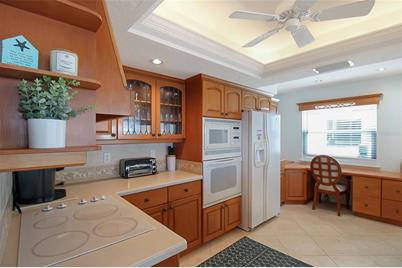 1373 Siesta Bayside Drive #1373-C, Sarasota, FL 34242 - Photo 11