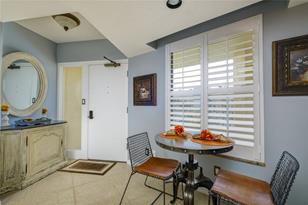 5740 Midnight Pass Rd - Photo 7