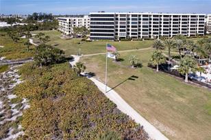 5740 Midnight Pass Rd - Photo 3