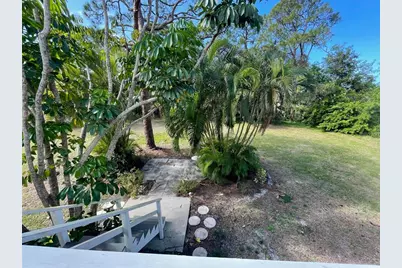 307 Winfield Way, Nokomis, FL 34275 - Photo 9