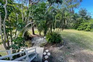 307 Winfield Way, Nokomis, FL 34275 - Photo 9