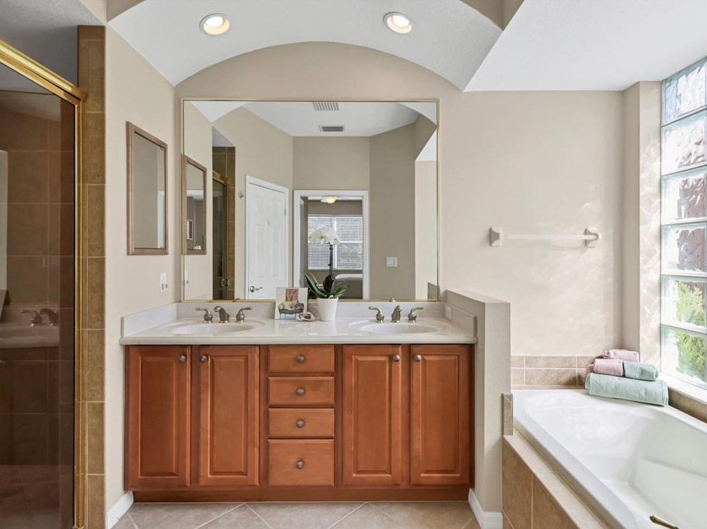 7534 Birds Eye Ter, Bradenton FL  34203-7149 exterior