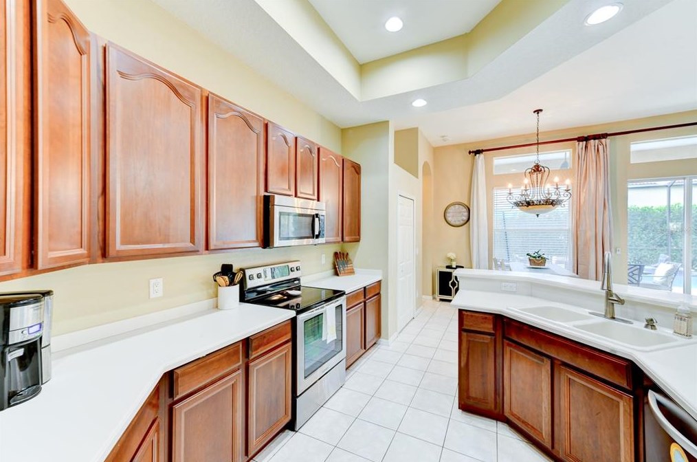 6188 46 St, Bradenton FL  34203-6302 exterior