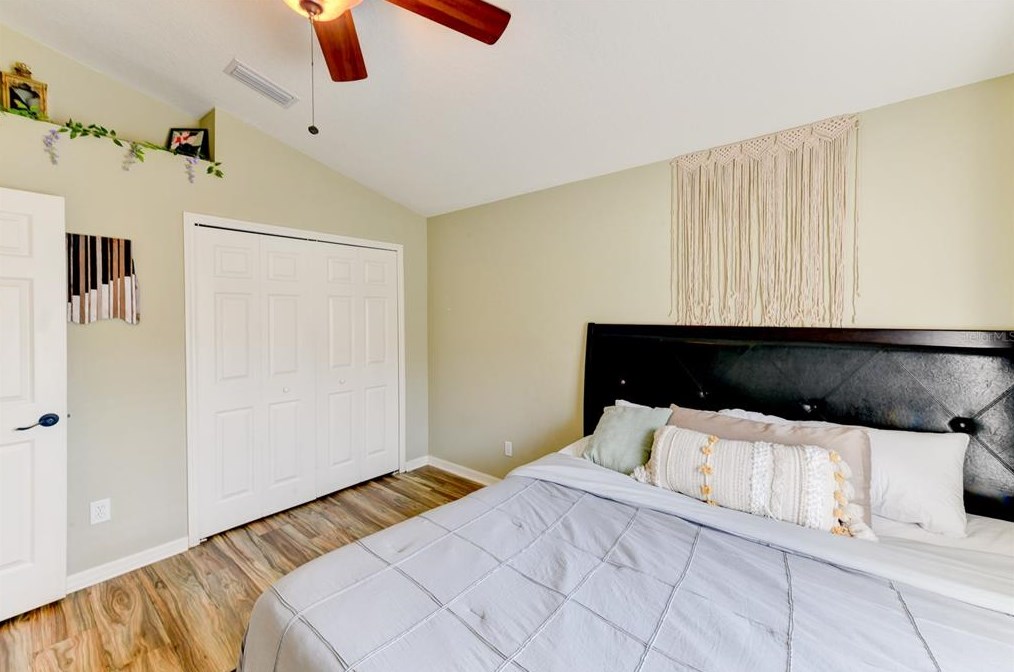 6188 46 St, Bradenton FL  34203-6302 exterior