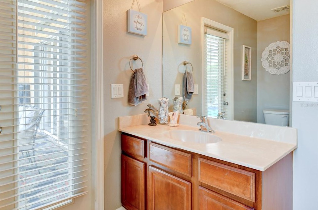 6188 46 St, Bradenton FL  34203-6302 exterior