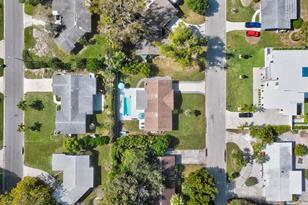 2572 Jefferson Cir, Sarasota, FL 34239 - Photo 53