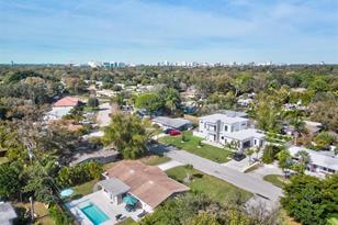 2572 Jefferson Cir, Sarasota, FL 34239 - Photo 51