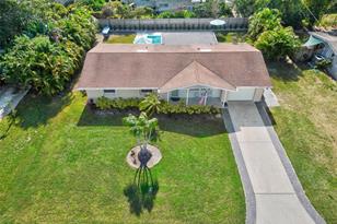 2572 Jefferson Cir, Sarasota, FL 34239 - Photo 45