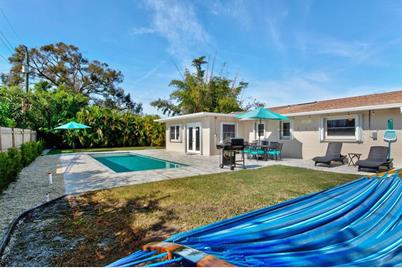 2572 Jefferson Circle, Sarasota, FL 34239 - Photo 43