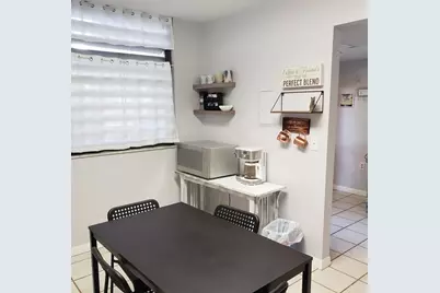 108 Pinehurst Drive, Bradenton, FL 34210 - Photo 5