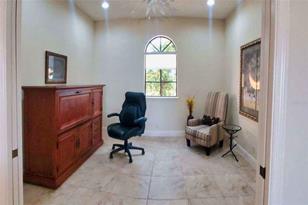 9929 Carnoustie Pl, Bradenton, FL 34211