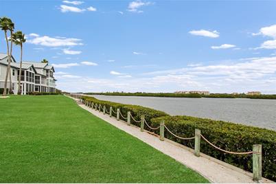 1366 Siesta Bayside Drive #1366-F, Sarasota, FL 34242 - Photo 9