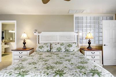 1366 Siesta Bayside Drive #1366-F, Sarasota, FL 34242 - Photo 47