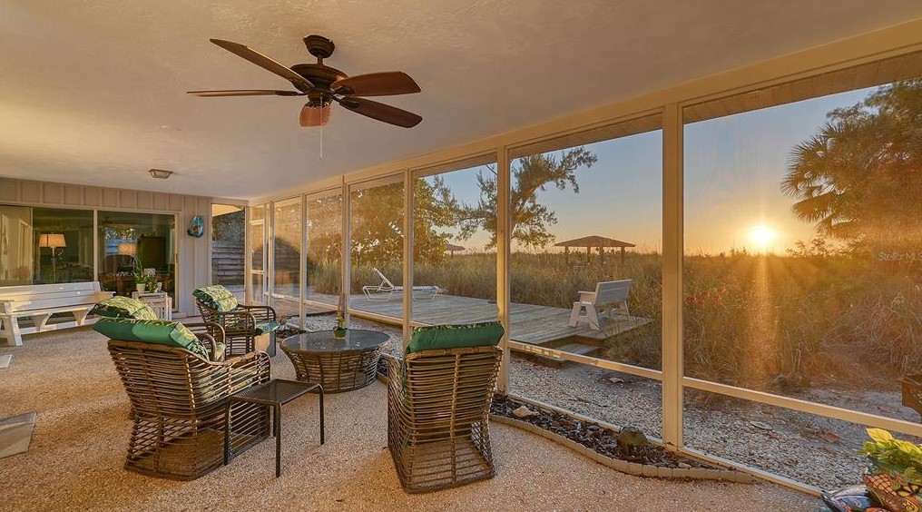 406 Casey Ky Rd, Nokomis FL 34275-3372 exterior