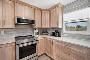 9393 Midnight Pass Rd, Sarasota, FL 34242 - Photo 11