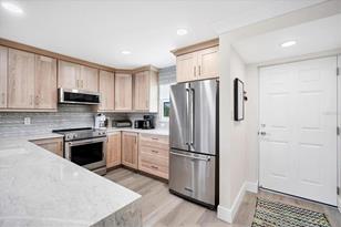 9393 Midnight Pass Rd, Sarasota, FL 34242 - Photo 9