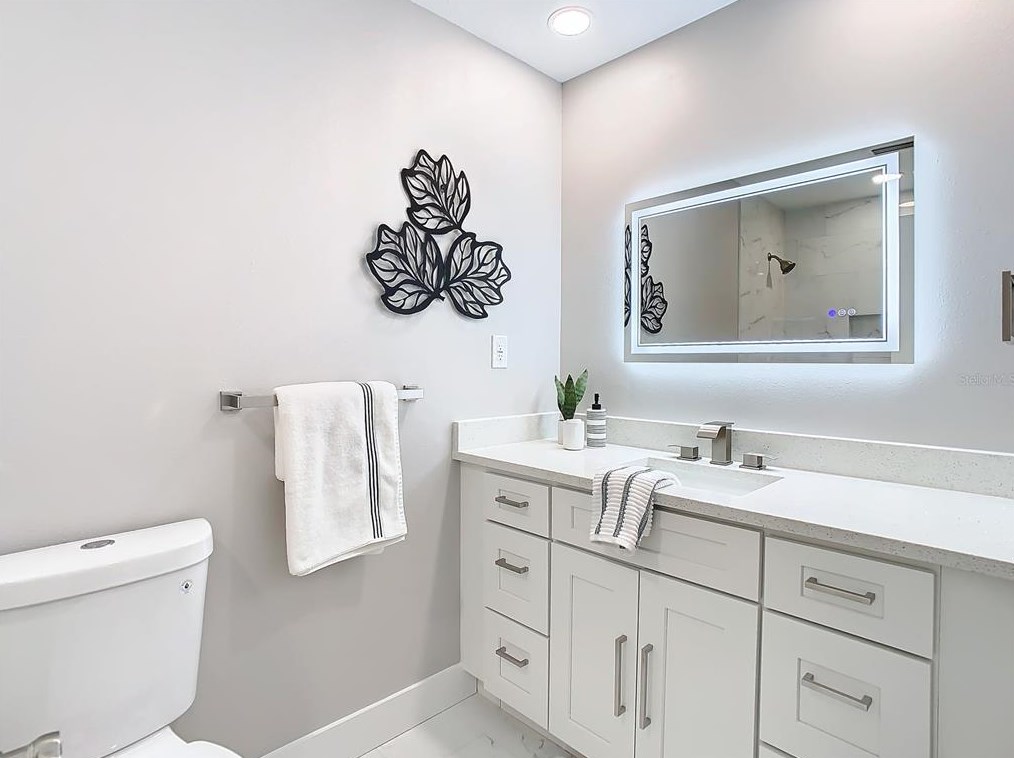 6123 111th Ave, Tampa FL  33617-3129 exterior