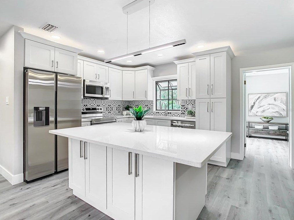 6123 111th Ave, Tampa FL  33617-3129 exterior