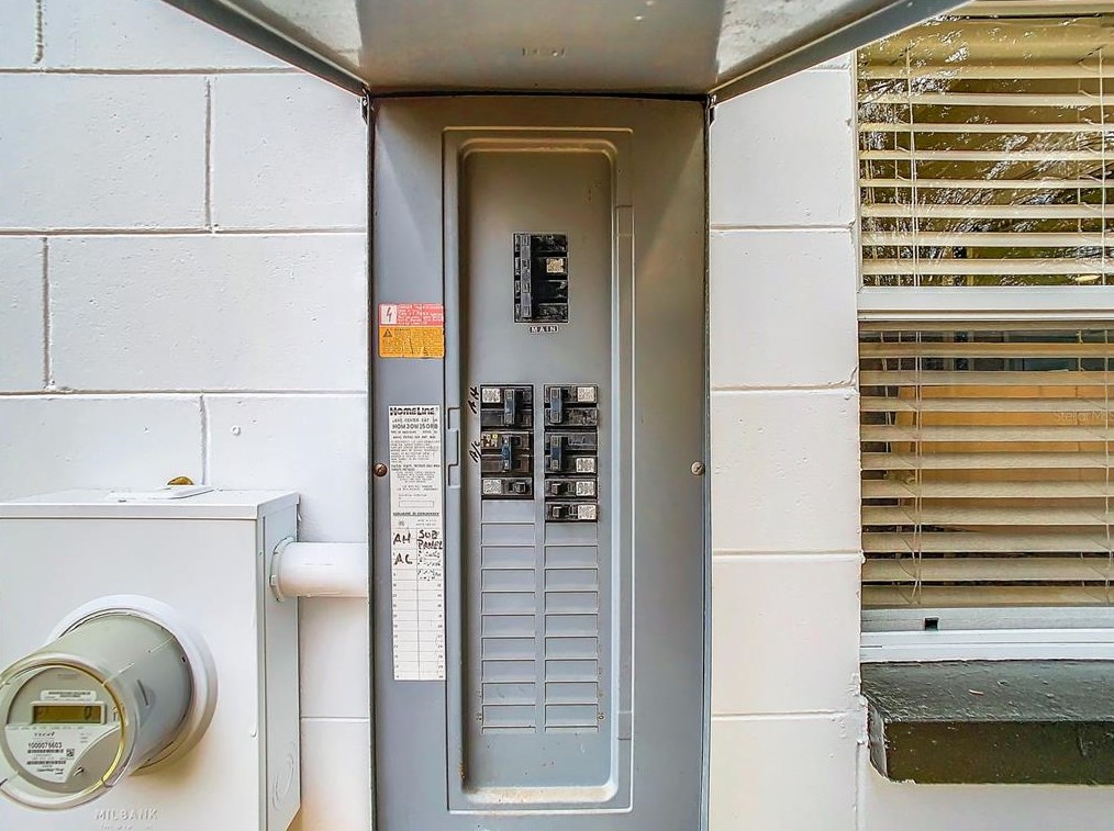 6123 111th Ave, Tampa FL  33617-3129 exterior