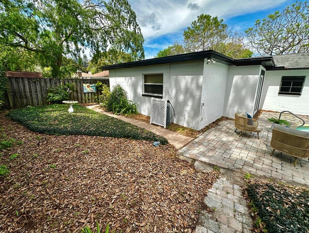 6123 111th Ave, Tampa FL  33617-3129 exterior