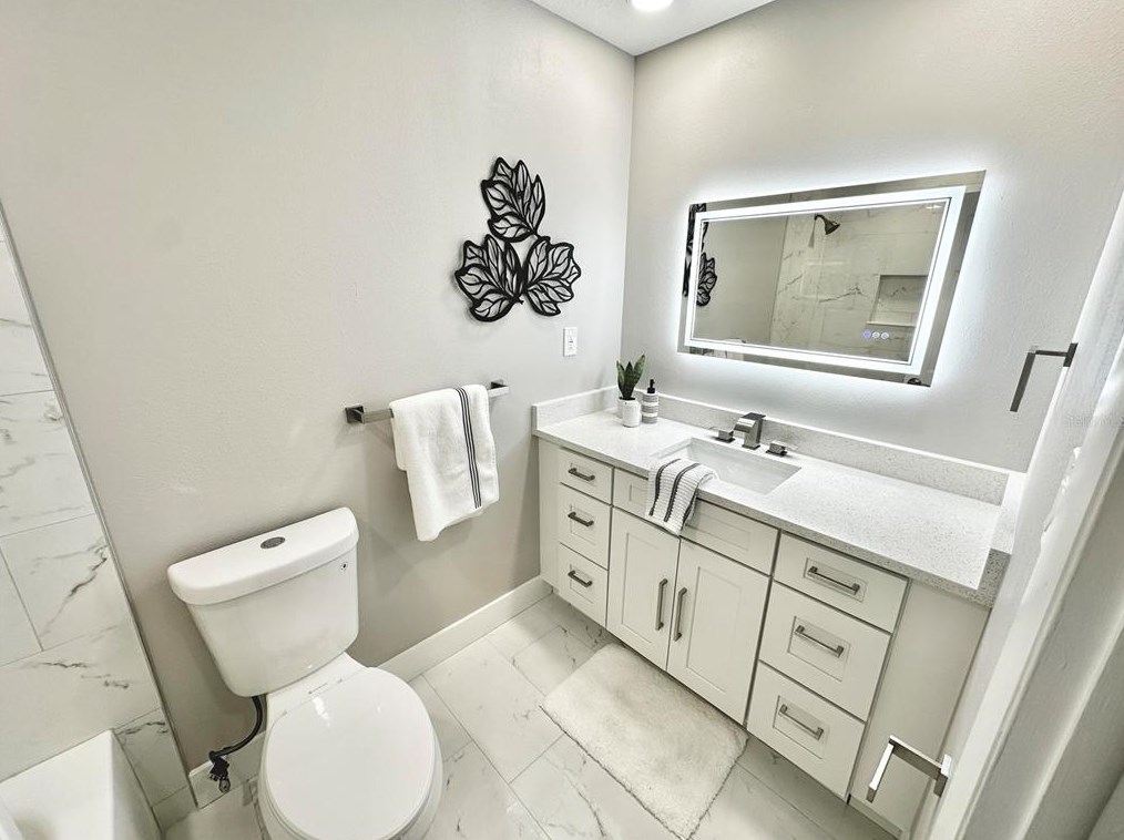 6123 111th Ave, Tampa FL  33617-3129 exterior