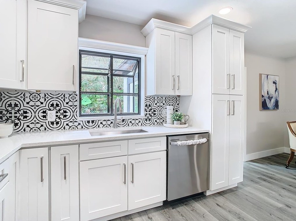 6123 111th Ave, Tampa FL  33617-3129 exterior