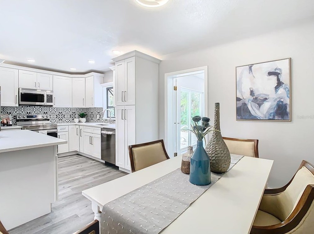 6123 111th Ave, Tampa FL  33617-3129 exterior