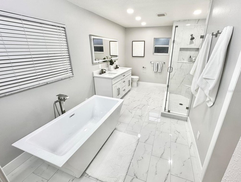 6123 111th Ave, Tampa FL  33617-3129 exterior