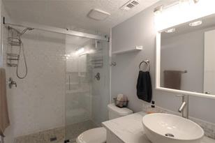 2124 N Tamiami Trl, Sarasota, FL 34234 - Photo 35