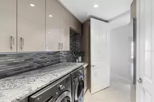 35 Watergate Dr, Sarasota, FL 34236 - Photo 37