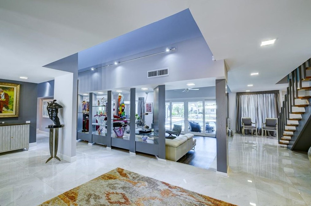 414 Mdw Lark Dr, Sarasota FL 34236-1902 exterior