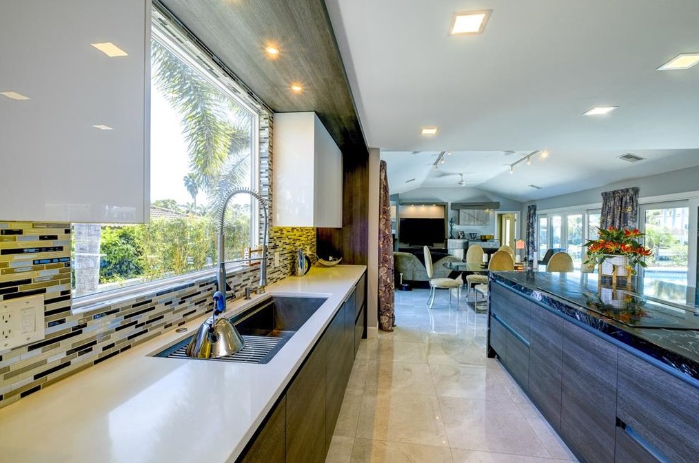 414 Mdw Lark Dr, Sarasota FL 34236-1902 exterior