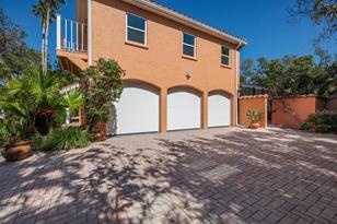 710 Penfield St - Photo 3