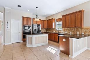 5240 Brighton Shore Dr - Photo 11