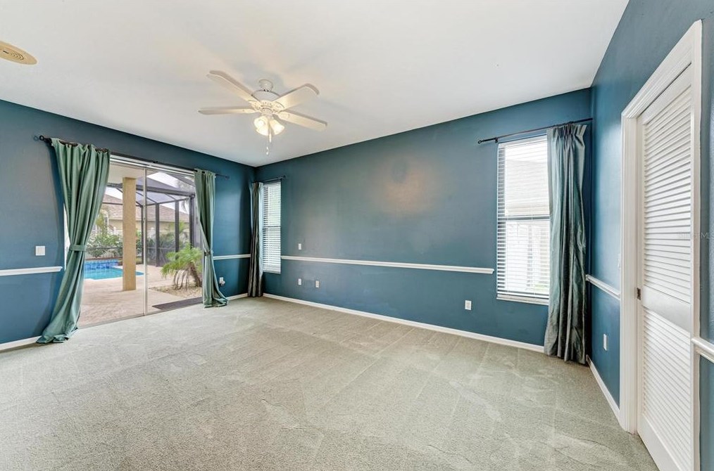 307 Bayside Pkwy, Nokomis FL 34275-3428 exterior