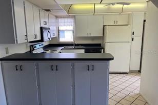 5400 34th St W #i10, Bradenton, FL 34210