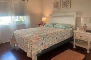 1310 Glen Oaks Dr E, Sarasota, FL 34232 - Photo 11