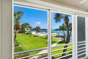 600 Sutton Pl, Longboat Key, FL 34228 - Photo 1