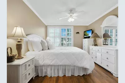 600 Sutton Place #201, Longboat Key, FL 34228 - Photo 3