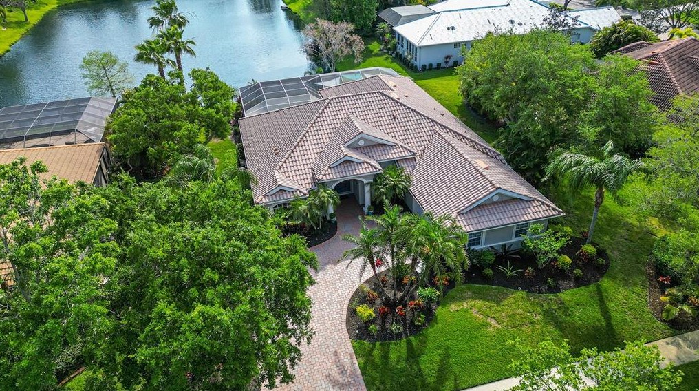 11407 Savannah Lakes Dr, Parrish FL  34219-2303 exterior