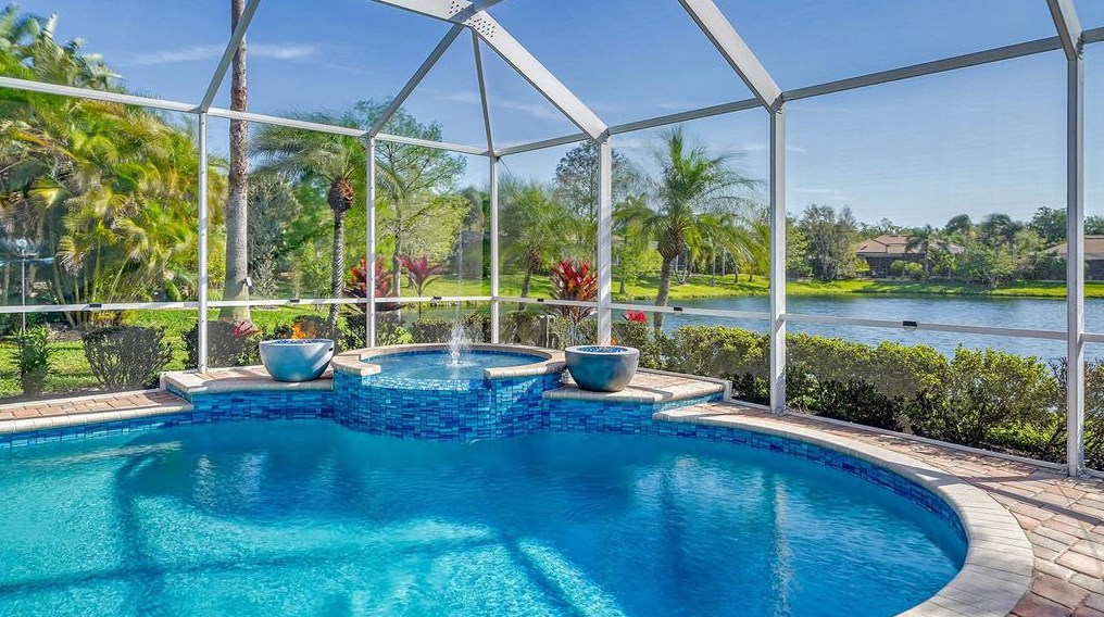 11407 Savannah Lakes Dr, Parrish FL  34219-2303 exterior