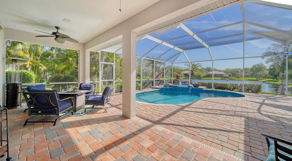 11407 Savannah Lakes Dr, Parrish FL  34219-2303 exterior