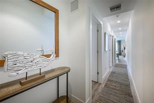 1703 N Tamiami Trl, Sarasota, FL 34234 - Photo 3