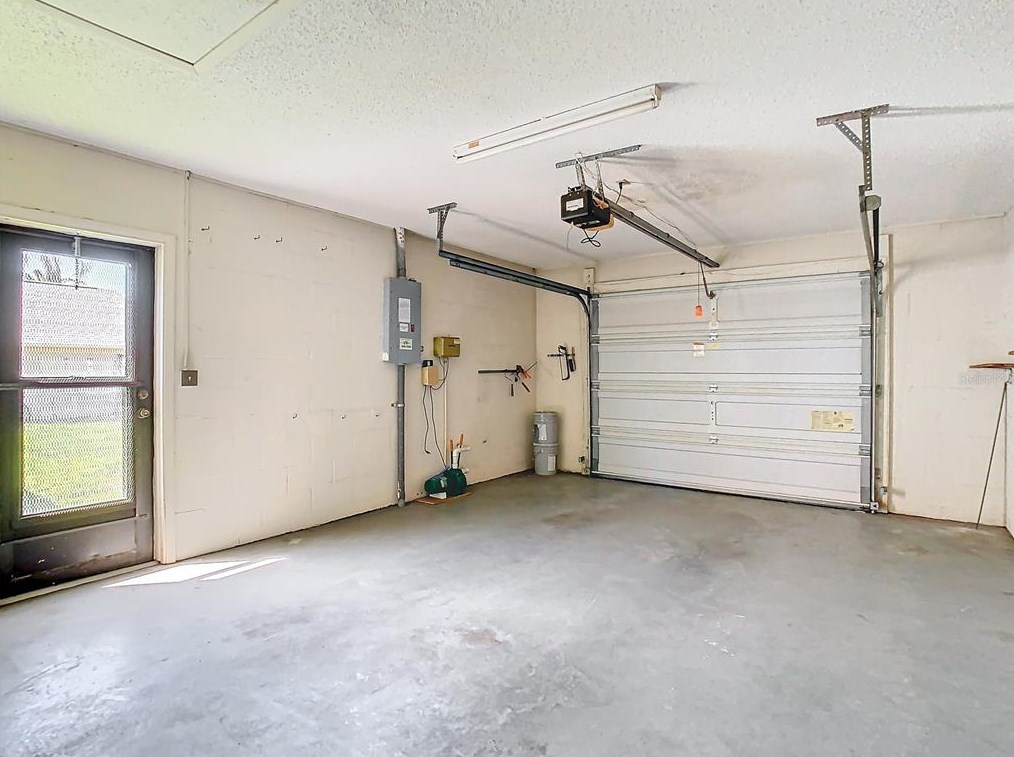 7644 Shapleigh Dr, Port Richey FL  34668-4333 exterior