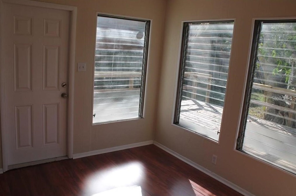 133 Conrad Ave, Sarasota FL 34237-5314 exterior