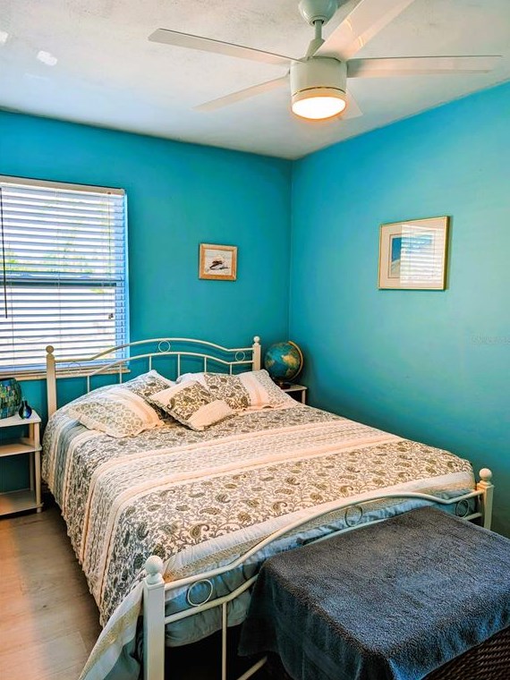 2068 Garden Ln, Bradenton FL  34207-8553 exterior